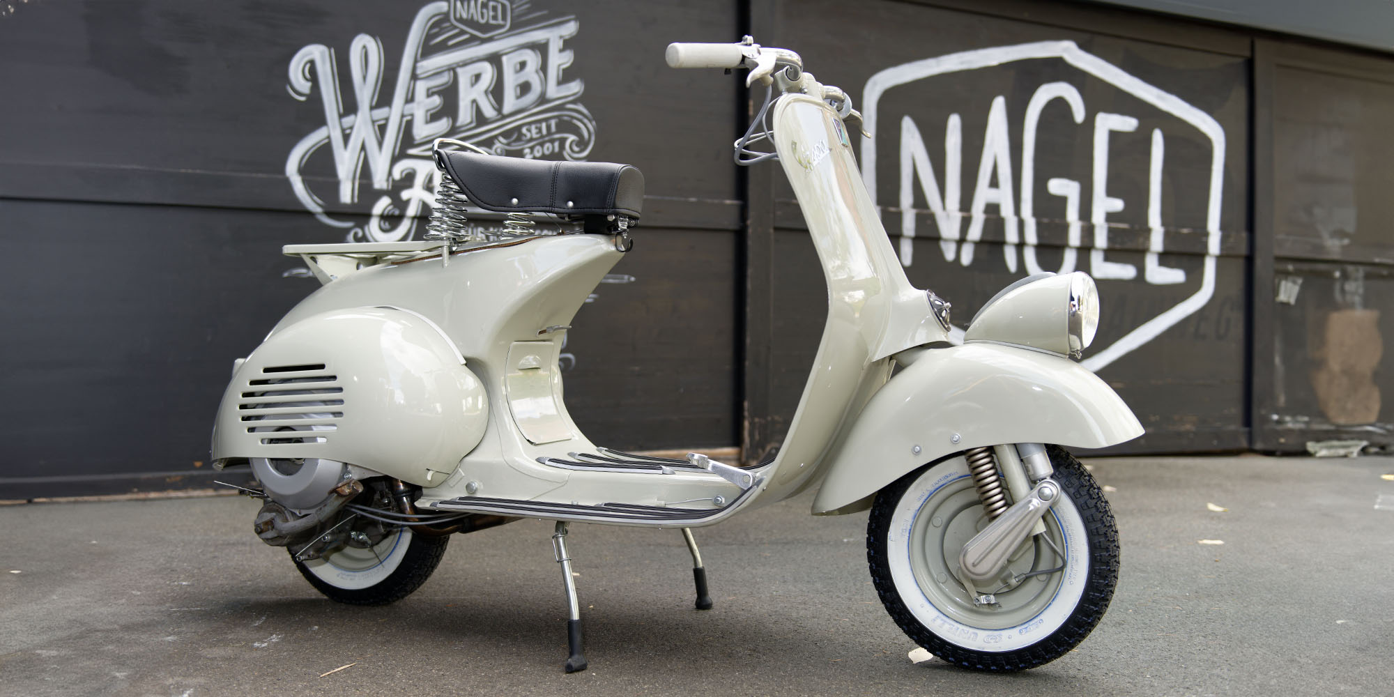 Vespa Faro Basso